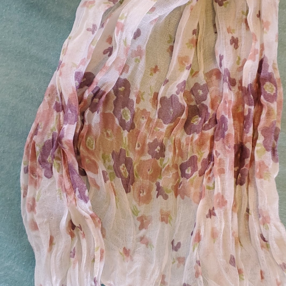 Spring Scarf - Picture 3 of 3